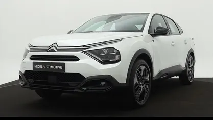 Wit Gebruikt 2024 Citroën e-C4 Feel Sedan | € 21.900 (Eerlijke prijs)