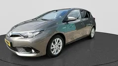 Grijs Gebruikt 2016 Toyota Auris Trend Hatchback | € 14.950 (Eerlijke prijs)