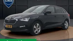 Zwart Gebruikt 2023 Skoda Scala Ambition Hatchback | € 20.950 (Eerlijke prijs)