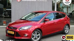 Rood Gebruikt 2013 Ford Focus Titanium Hatchback | € 5.895 (Eerlijke prijs)