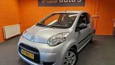 Zilver (metallic) Gebruikt 2010 Citroën C1 Hatchback | € 2.450 (Eerlijke prijs)
