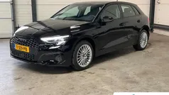 Zwart Gebruikt 2023 Audi A3 Sportback Advanced Hatchback | € 28.940 (Eerlijke prijs)