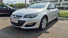 Gebruikt 2015 Opel Astra Hatchback | € 8.250 (Eerlijke prijs)