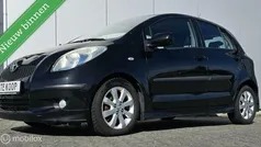 Zwart Gebruikt 2008 Toyota Yaris Executive Hatchback | € 4.799 (Eerlijke prijs)