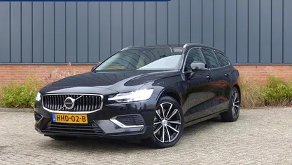 Occasion 2025 Volvo V60 Stationwagen | € 39.950 (Super prijs)