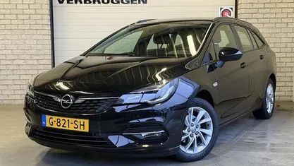Zwart Occasion 2019 Opel Astra Business Edition Stationwagen | € 11.990 (Eerlijke prijs)