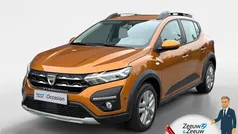 Oranje Gebruikt 2021 Dacia Sandero Comfort Hatchback | € 14.235 (Eerlijke prijs)