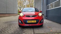 Rood (metallic) Gebruikt 2013 Kia Picanto Comfort Hatchback | € 5.950 (Goede deal)