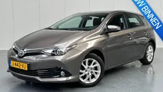 Bruin Gebruikt 2017 Toyota Auris Hybrid Stationwagen | € 14.950 (Goede deal)