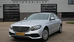 Grijs Gebruikt 2017 Mercedes E200 Ambition Sedan | € 16.950 (Goede deal)