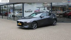 Gebruikt 2021 Mazda 3 Sportive Hatchback | € 21.900 (Eerlijke prijs)