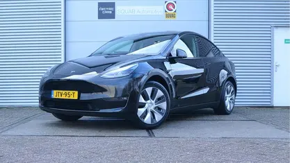 Zwart Occasion 2026 Tesla Model Y Long Range AWD SUV | € 41.499 (Eerlijke prijs)