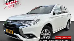 Gebruikt 2020 Mitsubishi Outlander P-HEV SUV | € 22.930 (Goede deal)