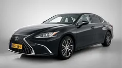 Zwart Gebruikt 2024 Lexus ES300H Luxury Line Sedan | € 49.945 (Super prijs)