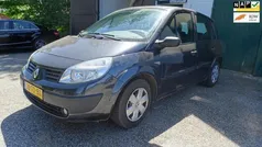 Grijs Gebruikt 2006 Renault Scénic II Authentique MPV | € 899 (Goede deal)