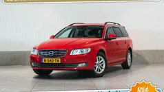 Rood Gebruikt 2015 Volvo V70 Dynamic Stationwagen | € 12.450 (Super prijs)