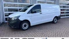 Wit Gebruikt 2021 Mercedes Vito MPV | € 17.950 (Eerlijke prijs)