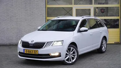 Occasion 2020 Skoda Octavia Business Line Stationwagen | € 14.750 (Goede deal)