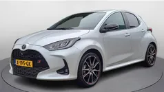 Wit Gebruikt 2023 Toyota Yaris Hybrid Sport Hatchback | € 27.740 (Eerlijke prijs)