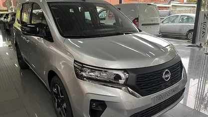 Grijs Nieuw 2025 Nissan Townstar Tekna Van | € 28.068 (Eerlijke prijs)
