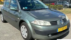 Groen Gebruikt 2003 Renault Mégane II Hatchback | € 1.399 (Eerlijke prijs)