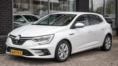 Wit Gebruikt 2021 Renault Mégane Zen Hatchback | € 18.795 (Goede deal)