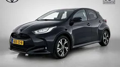 Zwart Gebruikt 2024 Toyota Yaris Hybrid Edition Hatchback | € 25.445 (Eerlijke prijs)