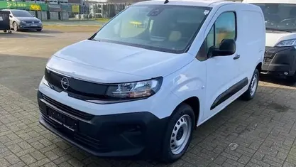 Wit Occasion 2024 Opel Combo Van | € 20.722 (Eerlijke prijs)