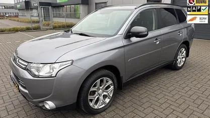 Occasion 2013 Mitsubishi Outlander Intense SUV | € 11.999 (Eerlijke prijs)
