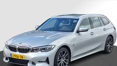 Gebruikt 2020 BMW 330e Luxury Line Stationwagen | € 29.950 (Eerlijke prijs)