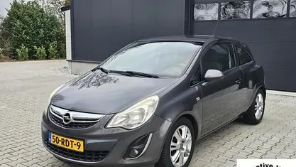 Grijs Gebruikt 2011 Opel Corsa Cosmo Hatchback | € 3.400 (Eerlijke prijs)
