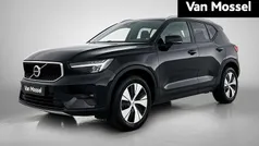 Zwart Gebruikt 2022 Volvo XC40 Core SUV | € 28.445 (Super prijs)