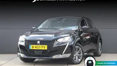 Zwart Gebruikt 2021 Peugeot e-208 Allure Hatchback | € 15.445 (Goede deal)