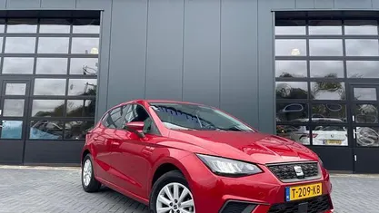 Gebruikt 2023 Seat Ibiza Business Hatchback | € 15.950 (Super prijs)