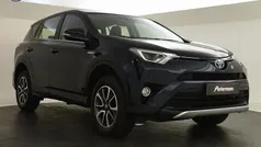 Zwart (metallic) Gebruikt 2017 Toyota RAV4 Hybrid SUV | € 21.499 (Eerlijke prijs)