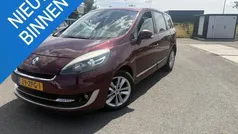 Rood Gebruikt 2013 Renault Grand Scénic III Privilege MPV | € 5.950 (Goede deal)
