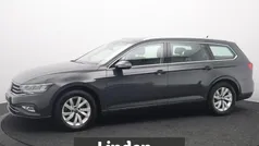 Grijs Gebruikt 2021 VW Passat Business Stationwagen | € 25.950 (Eerlijke prijs)