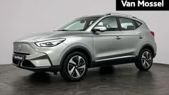 Grijs, metallic lak Gebruikt 2022 MG ZS Luxury Sedan | € 25.995 (Eerlijke prijs)