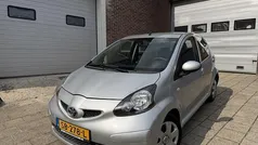 Grijs Gebruikt 2008 Toyota Aygo Hatchback | € 2.895 (Eerlijke prijs)