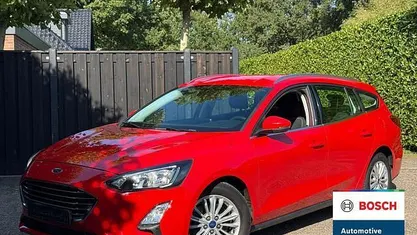 Rood Occasion 2019 Ford Focus Business Edition Stationwagen | € 13.990 (Goede deal)