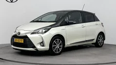 Wit Gebruikt 2019 Toyota Yaris Hybrid Hatchback | € 17.945 (Eerlijke prijs)