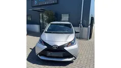 Zilver Gebruikt 2015 Toyota Aygo Hatchback | € 7.250 (Eerlijke prijs)