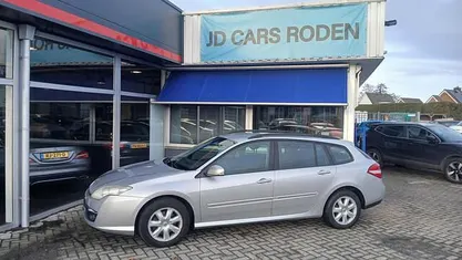 Occasion 2009 Renault Laguna III Luxe Stationwagen | € 1.775 (Eerlijke prijs)