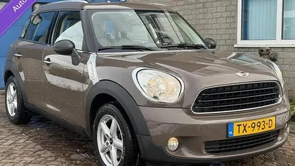 Bruin Gebruikt 2010 Mini One Countryman SUV | € 9.450 (Eerlijke prijs)