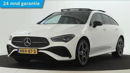 Wit Gebruikt 2024 Mercedes CLA250e Shooting Brake AMG Stationwagen | € 39.475 (Eerlijke prijs)