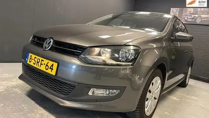 Grijs Gebruikt 2014 VW Polo Hatchback | € 6.500 (Eerlijke prijs)