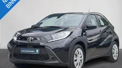 Gebruikt 2025 Toyota Aygo Play Hatchback | € 20.950 (Eerlijke prijs)