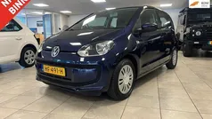 Blauw Gebruikt 2015 VW up! move up! Hatchback | € 7.450 (Eerlijke prijs)