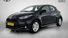 Gebruikt 2024 Toyota Yaris Hybrid Active Hatchback | € 23.245 (Eerlijke prijs)