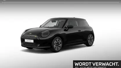 Zwart Occasion 2024 Mini Cooper SE Classic Hatchback | € 32.900 (Goede deal)